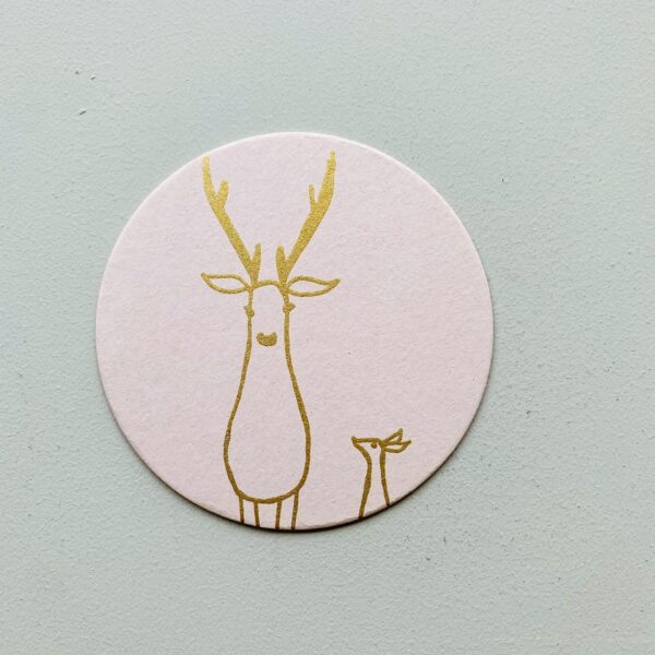 Bierdeckel mit hirschen