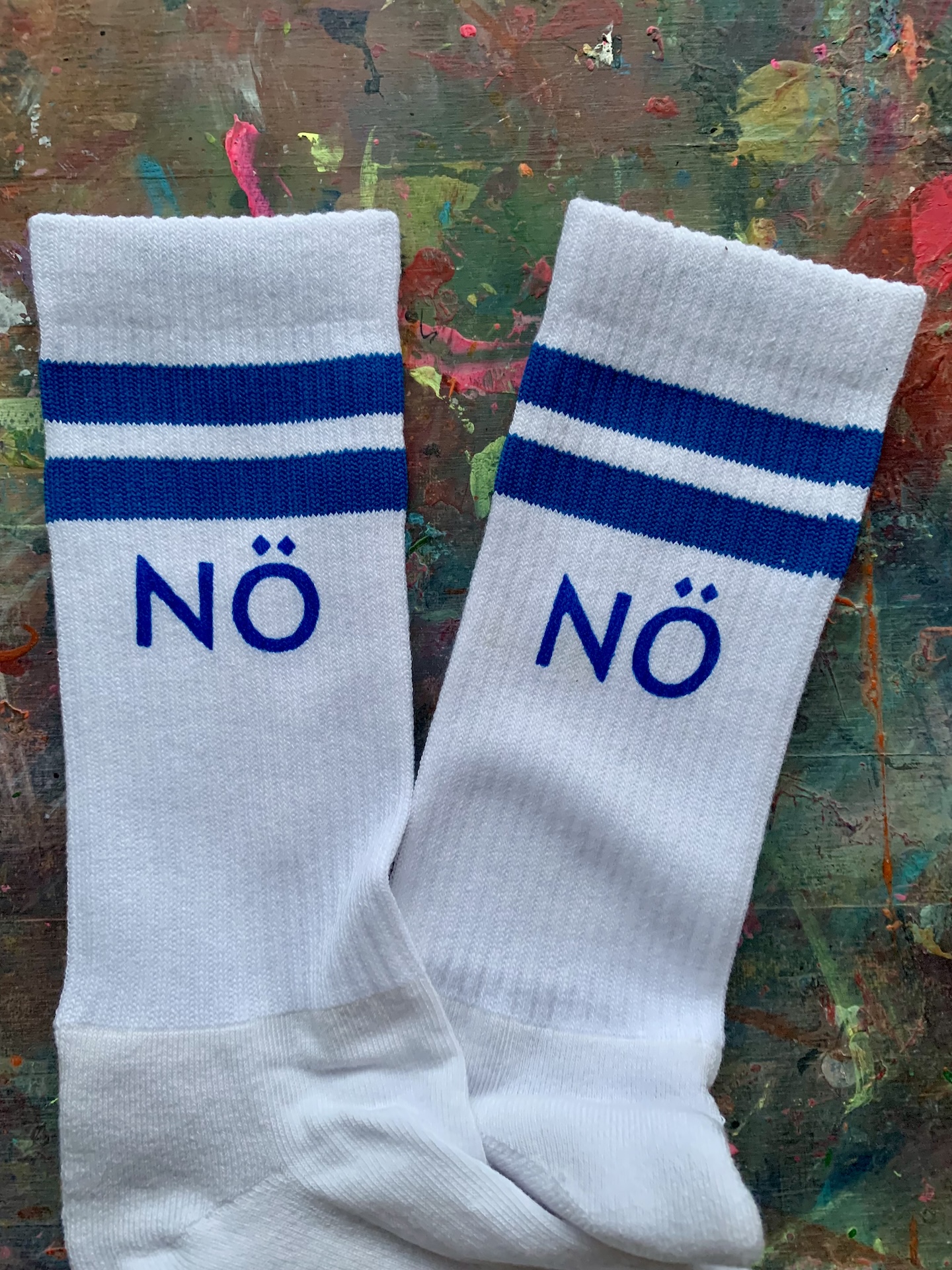 Flensburger Socken mit Nö Flensburger Socken mit Nö - blau handbedruckt in Flensburg