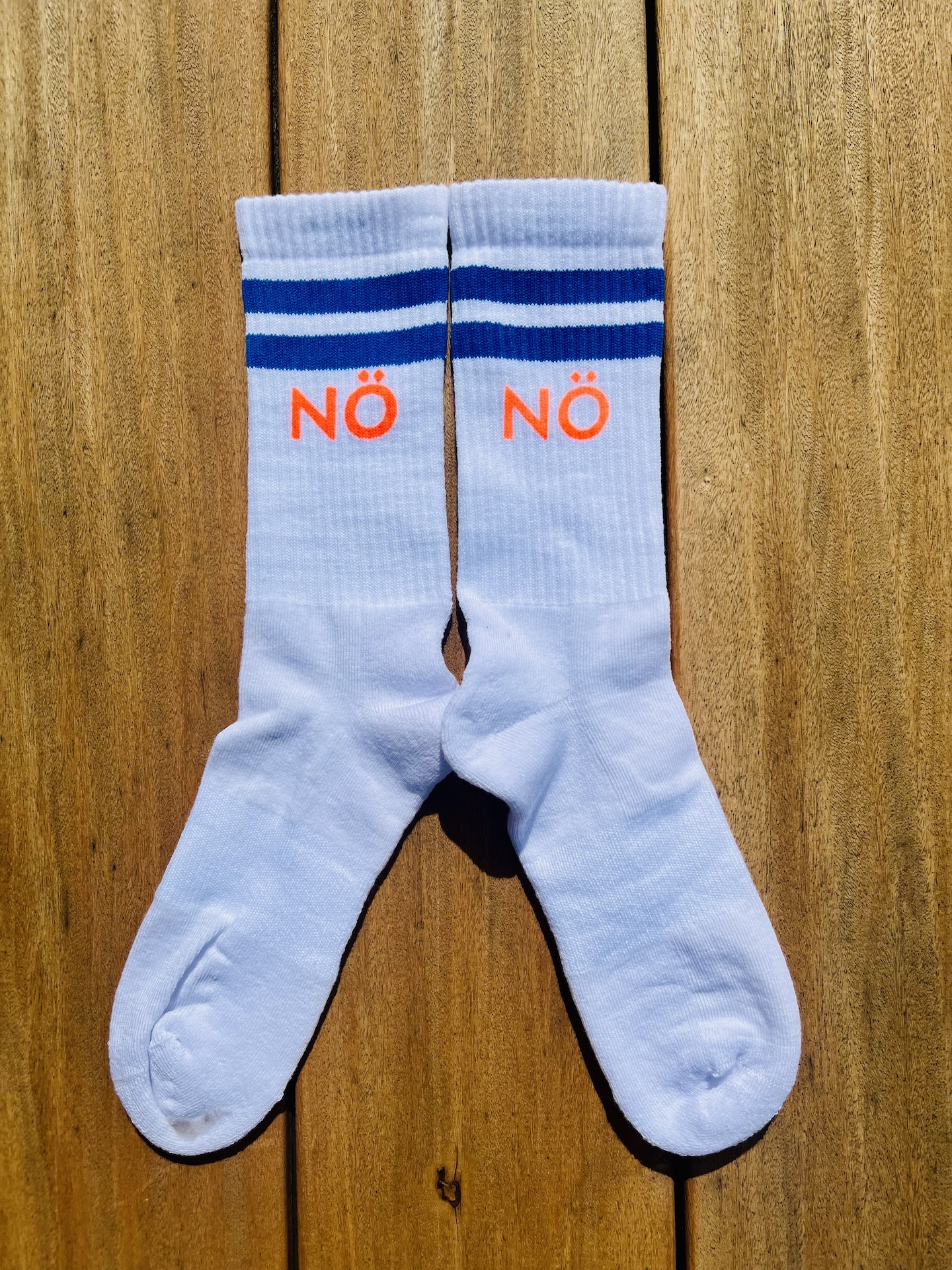 Flensburger Socken mit NÖ Flensburger Socken mit Nö - blau handbedruckt in Flensburg