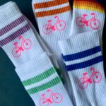 flensburger socken mit pinken fahrrad