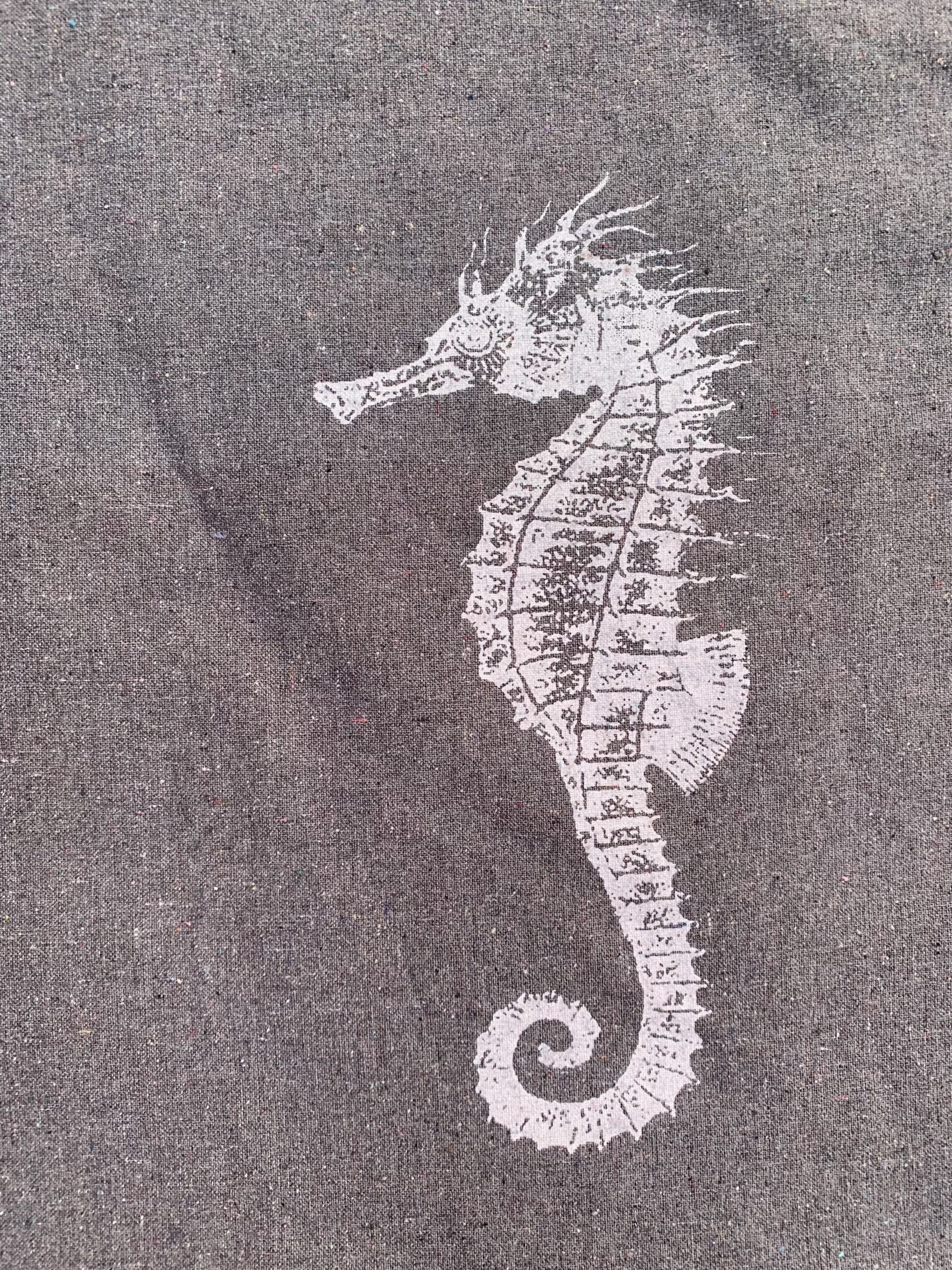 tasche aus recycelter baumwolle mit seepferdchen tasche aus recycelter baumwolle mit seepferdchen