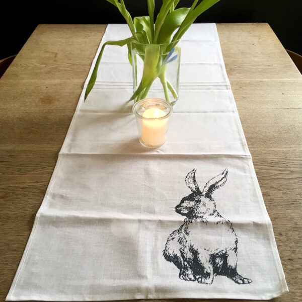 Tischläufer mit Hase